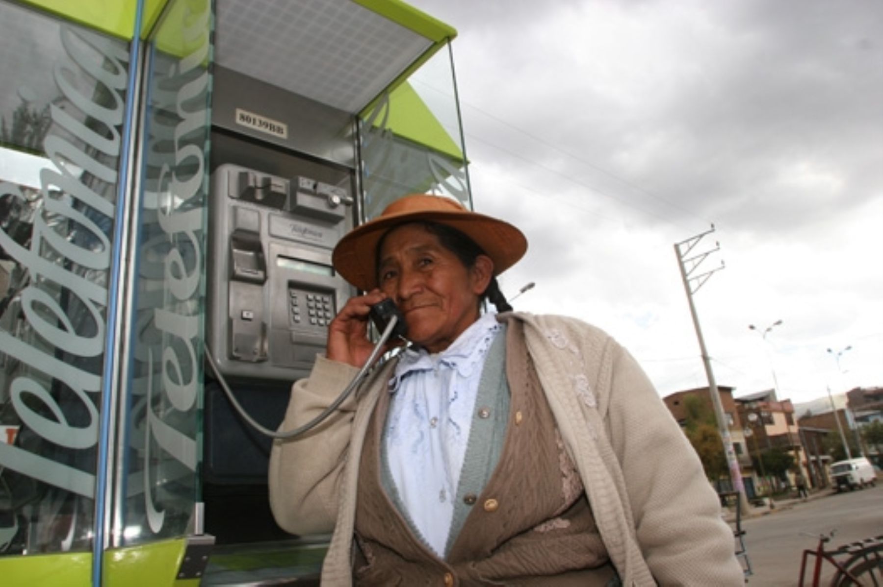 OSIPTEL: Empresas que retiren teléfonos públicos en zonas rurales deberán sustituir el servicio por otro de voz móvil