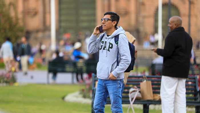 Compré un celular en el extranjero, ¿qué debo hacer para que sea registrado en la lista de equipos válidos?