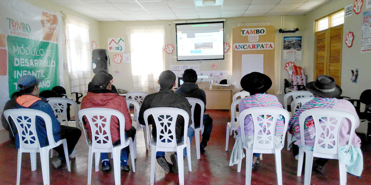Ayacucho: OSIPTEL capacita en quechua sobre los derechos de usuarios de servicios de telecomunicaciones