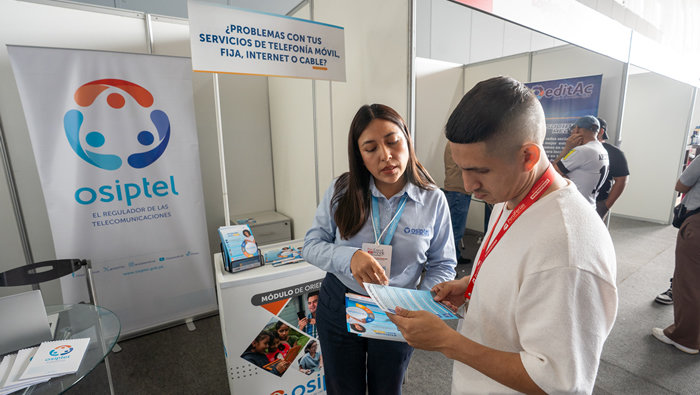 OSIPTEL participa en primera EXPOCHINA 2025 brindando orientación sobre los servicios de telecomunicaciones