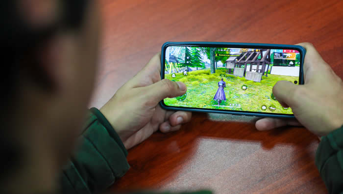 Consumo mensual de datos de internet móvil desde celulares se duplicó en los últimos cuatro años