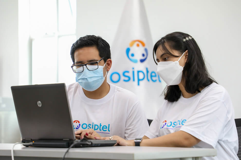 61 estudiantes ganan becas para el programa de especialización en regulación de las telecomunicaciones del OSIPTEL