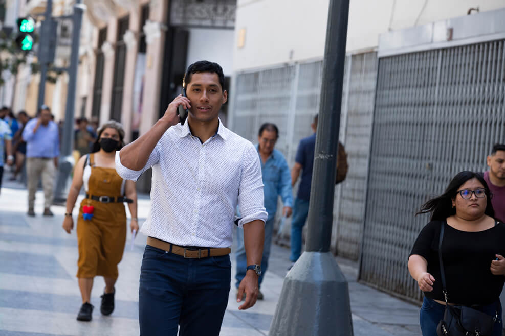 Claro lidera el mercado móvil al cierre del primer trimestre de 2023