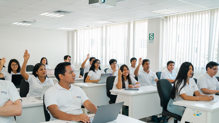 OSIPTEL: conoce a los 60 becarios del programa de especialización en telecomunicaciones