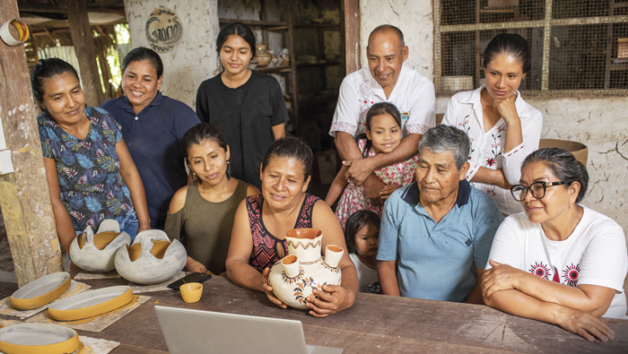 Erestel: 4 de cada 5 hogares rurales accedió a internet fijo o móvil en 2023