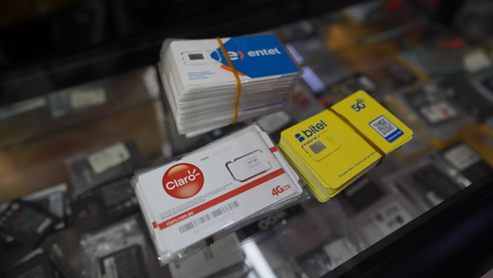 OSIPTEL sensibiliza a comerciantes de Lima Norte sobre la venta y activación ilegal de chips móviles