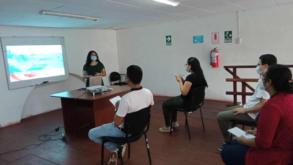 OSIPTEL capacita a estudiantes de la UNAP para brindar orientación sobre los derechos de los usuarios en los servicios de telecomunicaciones