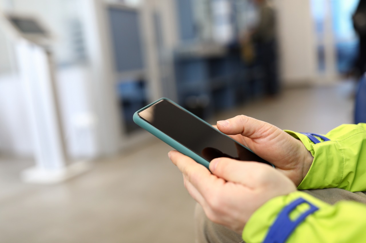 Líneas móviles usadas en celulares con IMEI inválidos serán suspendidas semanalmente de forma automática a partir de julio de este año