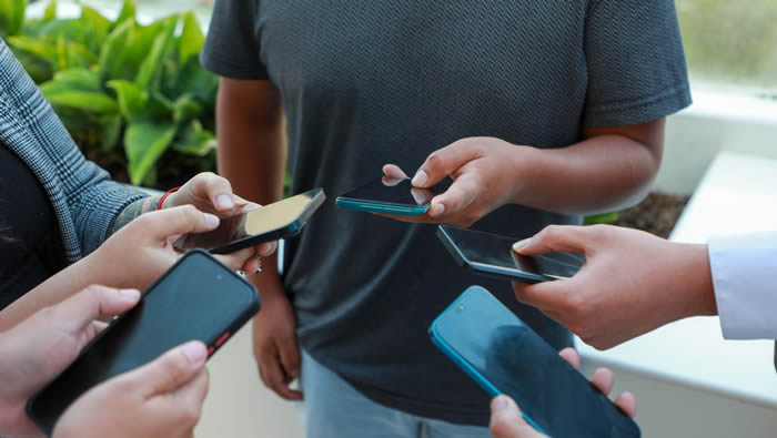 Renteseg: hoy 3 de junio inicia bloqueo de más de 130 000 equipos móviles no registrados en la lista blanca y con historial altamente negativo